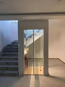 Maison bon marché pour 2-5 personnes Ascenseur résidentiel Ascenseur hydraulique longue durée sans arbre pour la maison - Product Image 5