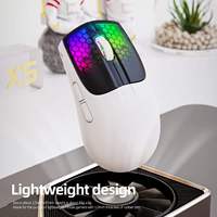 Souris de jeu sans fil ATTACK SHARK X5, légère (49g), capteur optique, batterie rechargeable, LED RGB, souris nid d'abeille pour jeux