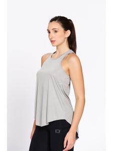 เสื้อกล้ามออกกำลังกายสีเทาอ่อนสำหรับผู้หญิง ยี่ห้อ Munns & Mars ผลิตจากโพลีเอสเตอร์เนื้อแน่น แบบไม่มีแขน ทรง Racer Back เหมาะสำหรับการวิ่ง - Product Image 2