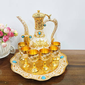 Nouvel ensemble de <span class=keywords><strong>vin</strong></span> moderne et minimaliste en alliage de zinc, style créatif Château Rose, avec huit pièces et coupe à spiritueux blanche - Product Image 4