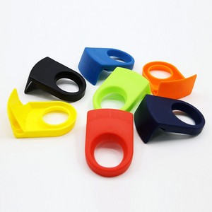 Accesorios de Bar, Clip para Margaritas de Plástico Azul y Amarillo - Soporte para Vasos de Margarita/Clip para Cerveza - Product Image 2