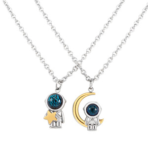 Collar con colgante de astronauta de dibujos animados, de acero inoxidable, con diseño temático, regalo para mujeres y hombres - Product Image 5