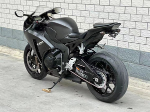 Honda1 CBR1000RR <span class=keywords><strong>Moto</strong></span> Super <span class=keywords><strong>Sportive</strong></span> Originale <span class=keywords><strong>Japonaise</strong></span> 1000cc Performances Puissantes, Conduite Confortable - Product Image 4