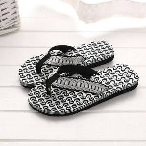 Pantuflas para hombre, cómodas para el verano, sandalias de masaje, chanclas para hombre, pantuflas para interiores y exteriores. - Product Image 3