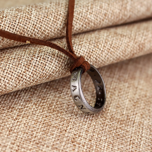 Collier Pendentif Drake <span class=keywords><strong>de</strong></span> la série Uncharted 4 : A Thief's End, en forme <span class=keywords><strong>de</strong></span> lettre, plaqué argent, en alliage <span class=keywords><strong>de</strong></span> zinc, classique - Product Image 3
