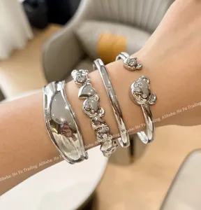 2024 Hot Bán Sang Trọng Bạc Vàng Mạ Đồng Vòng Đeo Tay Thiết Kế Thời Trang Bangles Cho Phụ Nữ Người Đàn Ông Vài Quà Tặng Chất Lượng Cao