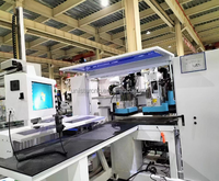 Machine de perçage et de rainurage CNC six faces pour le travail du bois, pour le perçage et le rainurage de toutes les faces des panneaux de particules et des armoires en MDF