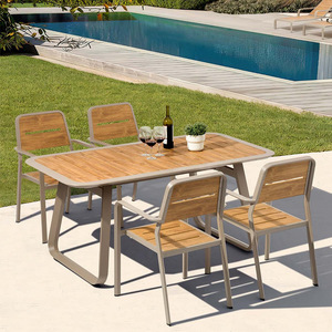Set Moderno di Tavolo e Sedie da Esterno Impermeabile e Resistente al Sole per Giardino e Cortile in Plastica e Legno 2 Posti Senyi Intelligence RU-01 - Product Image 2
