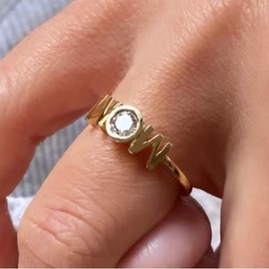 Bague pour maman en or avec diamant rond et lettre, cadeau pour femme, fête des mères - Product Image 3