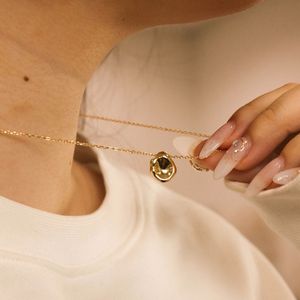 <span class=keywords><strong>Chris</strong></span> april Minimalist 925 Sterling Silver 14k Gold Sterling Silver Beautiful Sunken Designs Pendentif Colliers - Product Image 3