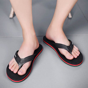 Jushou – tongs pour hommes, rouge et noir, semelle épaisse et souple, antidérapantes, sandales de plage, pour l'été et l'extérieur - Product Image 4