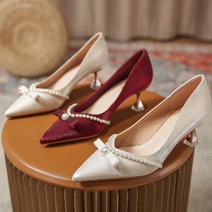 Factory Wholesale <b>Pumps</b> Latest Design Bowknot Elegant Women Lady Low Heels Shoes - Product Image 2