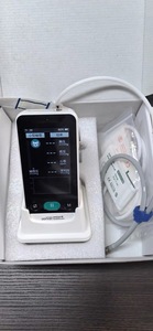 Monitor de pressão arterial para animais de estimação com tela TFT de 4 polegadas para uso em hospitais veterinários - Product Image 6