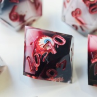 Ensemble de dés en résine à bords tranchants faits à la main, motif œil porte-bonheur, dés polyédriques pour D&D, jeu de table RPG, ensemble de dés personnalisés en gros