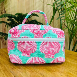 Handmade Quilted Cotton Vintage Zipper Vanity Pouch Floral Print Travel Bag Eco-Friendly Durable Cosmetic <b>Case</b> Makeup Organizer - Product Image 1