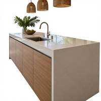 Meuble de cuisine en contreplaqué marin tropical sur mesure, résistant à l'humidité, îlot cascade, meuble de villa moderne