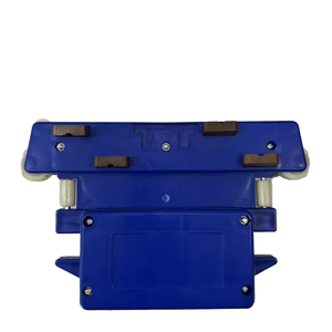 DEMAELECTRIC Colector de corriente de alto rendimiento para grúas aéreas Sistema de conductor cerrado - Product Image 1