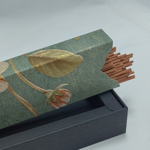 Caja de Regalo Premium de Alta Calidad con Varillas de Incienso de Sándalo Japonés 100% Natural, Orgánico y Ecológico - Product Image 2