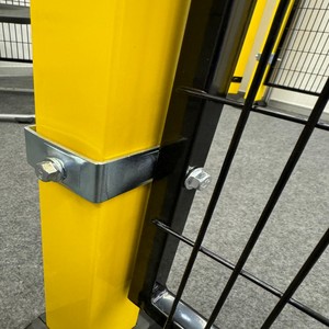 Nhà Sản Xuất Bán Buôn Di Chuyển Robot Hàng Rào Net Thép Kim Loại Hội Thảo Cách Ly Tấm Cho Xây Dựng Khu Vực Trang Web Bảo Vệ - Product Image 4