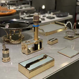 Juego de Mesa de Bar KTV de Acero Inoxidable Dorado - Plato para Frutas, Caja de Pañuelos, Soporte para Micrófono y Cenicero para Club o Restaurante - Product Image 4