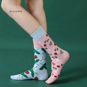 <span class=keywords><strong>Chaussettes</strong></span> tubulaires d'hiver en coton jacquard personnalisées pour adultes, motif dessin animé, design original 2021, marque AB, mode professionnelle décontractée pour hommes - Product Image 2