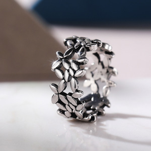 Anello Vintage a Foglia d'Ulivo Traforato da Donna, Stile Antico, Ramo Floreale, Gioiello alla Moda da Dito - Product Image 1