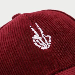 Gorra de béisbol de pana con diseño de esqueleto y dedos, personalizada con logo bordado, para mujer, protección solar para exteriores, estilo Europa América - Product Image 6