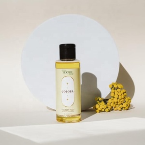 HUILE DE JOJOBA PURE RÉÉQUILIANTE Prévient la déshydratation et régule la production de sébum dans les peaux grasses Action anti-âge et tonifiante - Product Image 2