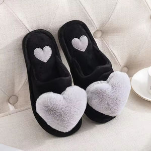 Pantuflas de Invierno para el Hogar, Pantuflas Cálidas para Interiores con Logotipo Personalizado, Diseño de Corazón de Peluche para Mujeres y Niñas - Product Image 3