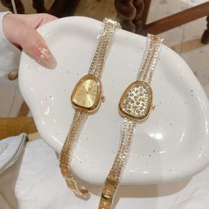 Reloj de Cuarzo para Mujer con Esfera Retro, Correa de Acero Inoxidable, Resistente al Agua, Venta al Por Mayor de Fábrica - Product Image 2