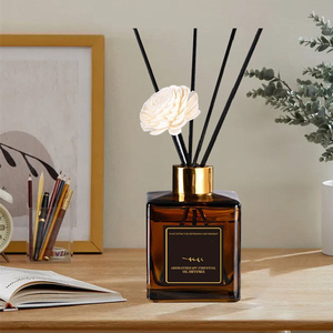 <span class=keywords><strong>Diffuseur</strong></span> de parfum d'intérieur 200 ml avec bâtonnets – Parfum longue durée pour la purification de l'air intérieur, éliminateur d'odeurs, désodorisant sans flamme - Product Image 1