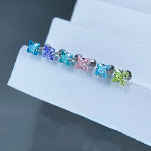 Lotus Implant G23 Clover CZ Titane Poli Miroir 16G Clous d'oreille à dos plat pour cartilage, Bijoux de piercing corporel - Product Image 1