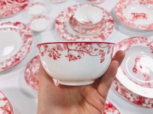 Nouveau produit, service de table en porcelaine fine rouge de style européen, 41 pièces - Product Image 6