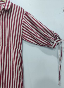 Élégant Corail Rouge Rayé A Doublé Habillé Coréen Manches Robe Décontractée Avec Bouton Plus Fermé String Manches Bouffantes Bas Évasé - Product Image 3