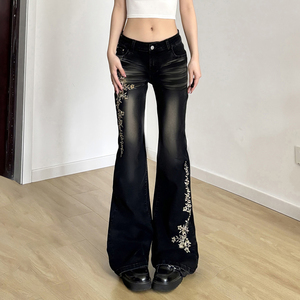 Jeans de mezclilla Y2K vintage transpirables con bordado floral, de tiro bajo, ajustados, acampanados, lavados y desgastados, estilo streetwear para mujer - Product Image 5