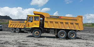 Camión Todoterreno Liugong de Servicio Pesado 59T-60T DW90A con Cucharón Resistente al Desgaste de 32m, Certificado CE ISO para Operaciones Mineras - Product Image 2