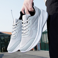 Vente en gros de chaussures décontractées de grande taille en maille respirante unisexe élégante usure quotidienne chaussures de marche légères à lacets