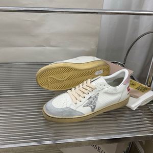 Zapatos Clásicos Dirty Little, Lentejuelas Plateadas, Detalle Rosa en la Parte Trasera, Zapatos Casuales Versátiles de Piel Vacuna de Alta Gama que Aumentan la Estatura para Todas las Temporadas - Product Image 3