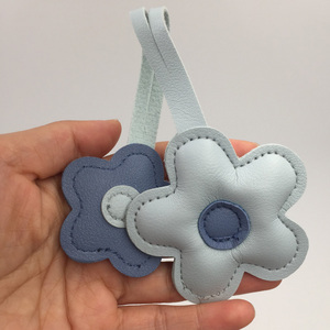 PU Leather Keychain Flower Lanyard Keychain Wholesale Gift Keychain for Bag Pendant Decoration