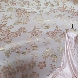 Tissu Jacquard Brocart Métallique Imitation Soie JST2589 pour Vêtements, Robes Formelles, Cheongsams, Gilets et Boîtes à Bagages - Product Image 1