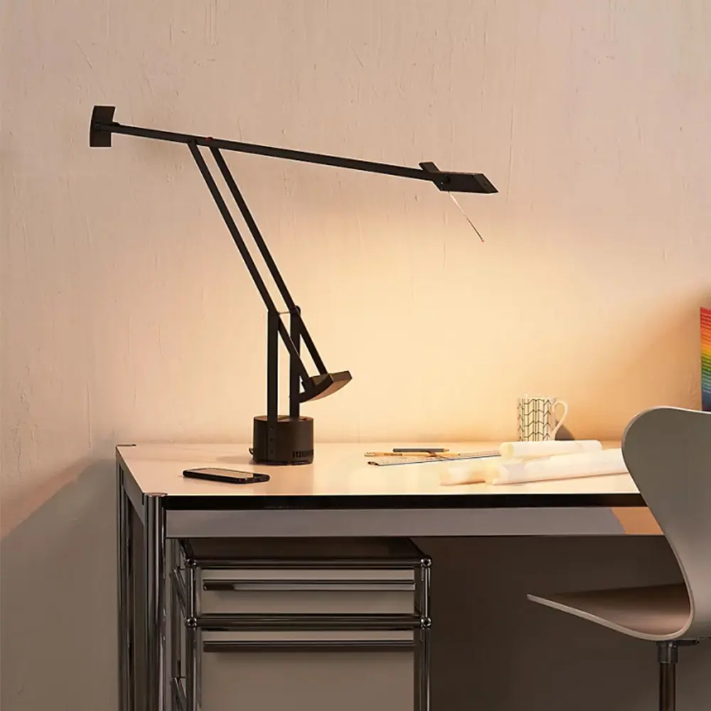 Designer italiano protezione per gli occhi tizio lampada da scrivania in metallo studio lampada da lettura per computer lungo braccio oscillante a LED lampada da pavimento da lavoro