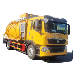 Sinotruk High Pressure Sewage Pipe Cleaning Suction Truck Vacuum Pump with High Efficiency Sludge Removal Sewage Suction Truck - Product Image 2