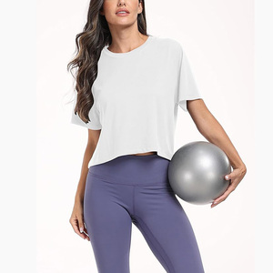 Nuovo Top Corto da <span class=keywords><strong>Donna</strong></span> in <span class=keywords><strong>Cotone</strong></span> Morbido, Design Basico, Sexy, Vestibilità Ampia, Traspirante, Eco-Friendly, con Spalle Cadenti e Logo - Product Image 4