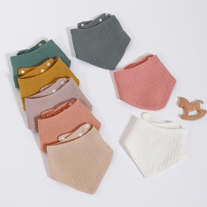 แผ่นซับน้ำลายไหลสามเหลี่ยมสำหรับเด็กทารกแรกเกิดและทารกผ้าฝ้าย100% สีทึบแบบพรีเมียม - Product Image 3