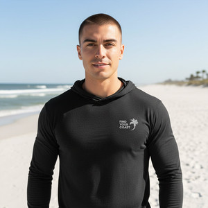 Trouvez votre chemise à capuche Coastal Breeze - Product Image 4