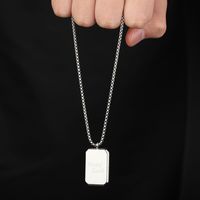 Collier en métal de style militaire, écologique, HAOXUAN. Luxe minimaliste, niche simple. Pendentif carré porte-bonheur pour hommes. Hip-hop