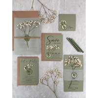 Cartes de nom de mariage personnalisées en papier artistique vert sauge et or Gypsophila avec estampage à chaud, collection Boutique Bunny Tails