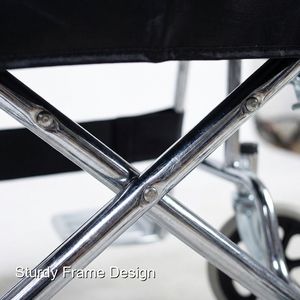 Transit avancé des patients : Fauteuil roulant médical Keling avec repose-pieds pivotants - Product Image 2