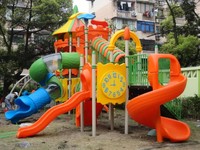 Équipement de jeu extérieur en plastique pour enfants, pour jardins résidentiels en Chine