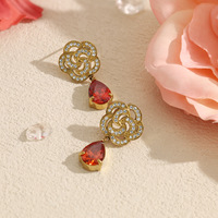 Boucles d'oreilles pendantes en acier inoxydable plaqué or 18 carats pour femme, motif fleur, avec zircon cubique rouge, cadeau, vente en gros, OEM